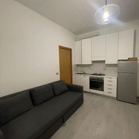 Lovely Apartment Near Centrale Milan Bagian luar foto